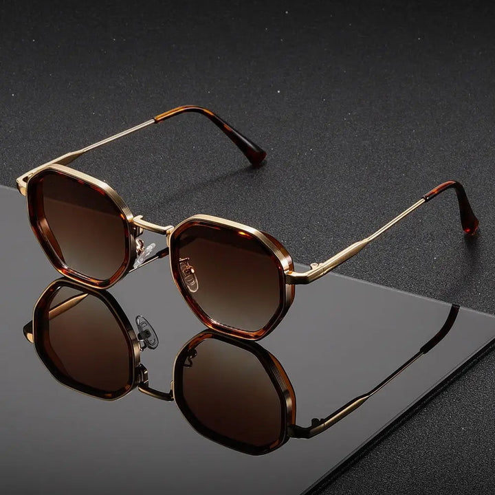 Harlow | Blackline Icon Sunglasses