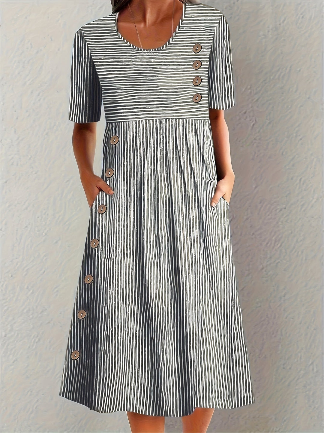 Eleanora | Flattering Striped Midi Dress
